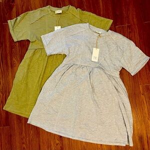 NWT t-shirt dresses by new-in size small (olive and gray)